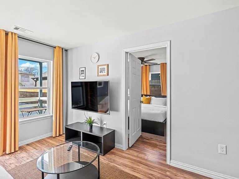 Anita Street Apartments 5